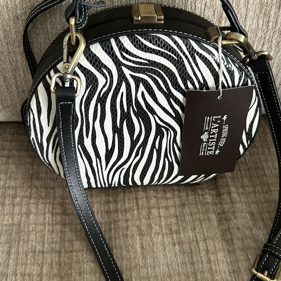 Spring step L’Artiste Zebra rounded bag with removable adjustable strap - Picture 2 of 12